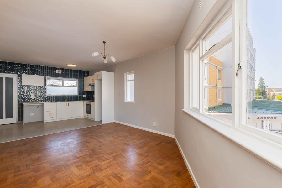 To Let 1 Bedroom Property for Rent in Sea Point Western Cape